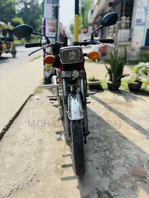 নতুন হোন্ডা সিবি ২০০৪ লাল