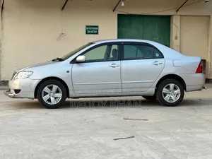 টয়োটা করোল্লা সেডান ২০০৪ সিলভার