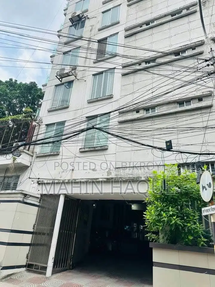 4 Bedroom Apartment in Banani for sale