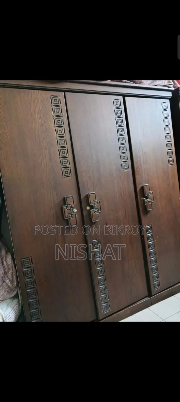 আলমারি বিক্রির জন্য (প্রায় নতুন)