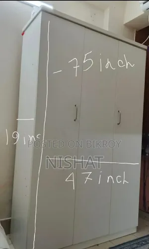 আলমারি বিক্রির জন্য (প্রায় নতুন)