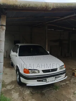 Toyota Corolla Sedan 1997 White