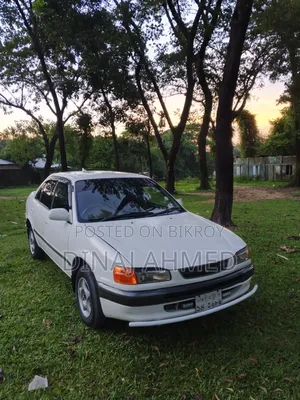 Toyota Corolla Sedan 1997 White