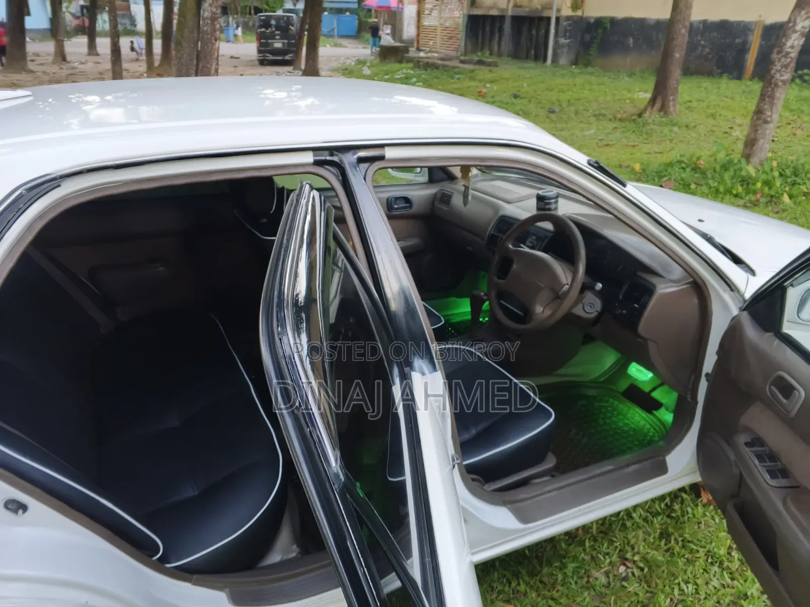 Toyota Corolla Sedan 1997 White