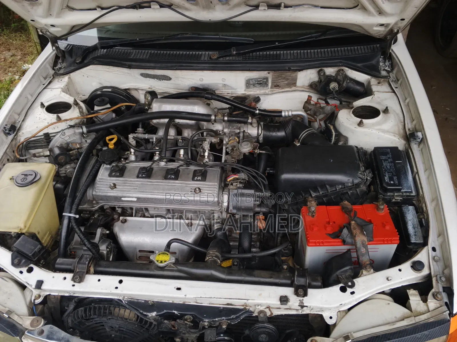 Toyota Corolla Sedan 1997 White