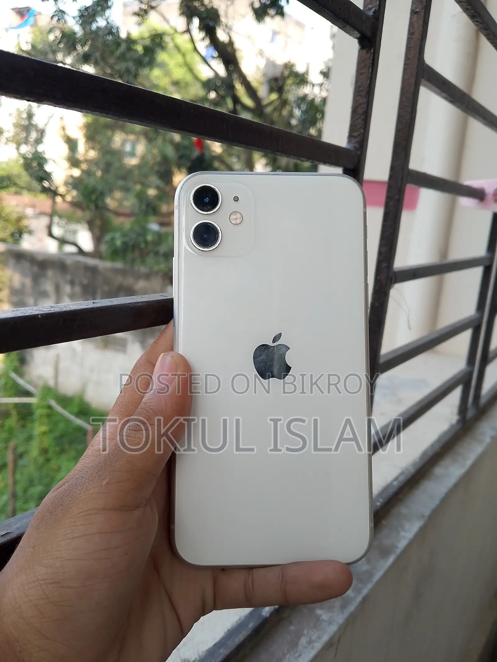 অ্যাপল আইফোন ১১ ১২৮ জিবি সাদা