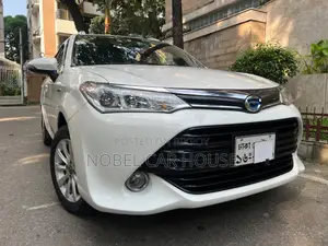 টয়োটা করোল্লা ফিল্ডার ২০১৭ পার্ল