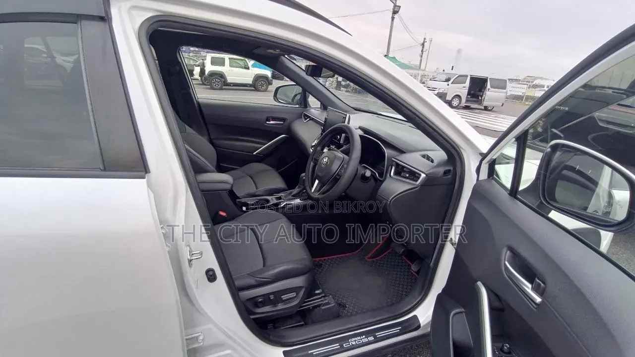 Toyota Corolla Cross 2021 Pearl