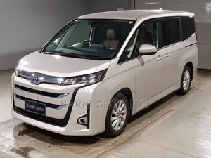 Toyota Noah 2023 Beige