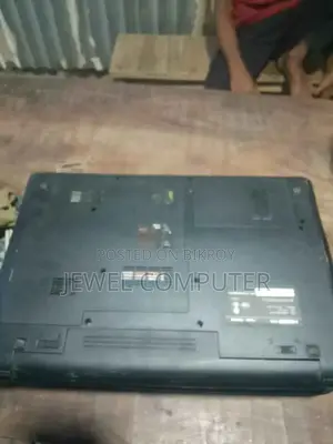 Laptop Hasee D660 2GB Intel HDD 320GB