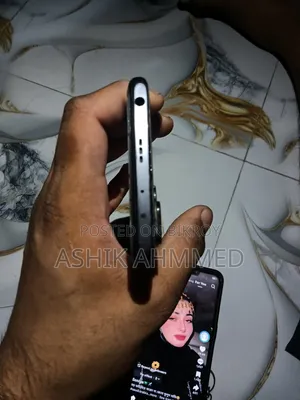 রিয়েলমি ১০ প্রো ১২৮ জিবি ব্ল্যাক