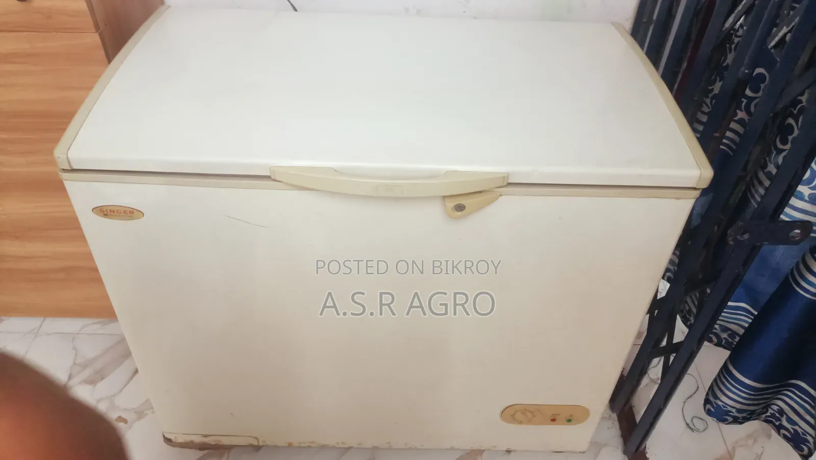 Singer Deep Fridge,