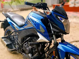 Honda Hornet 2018 Blue