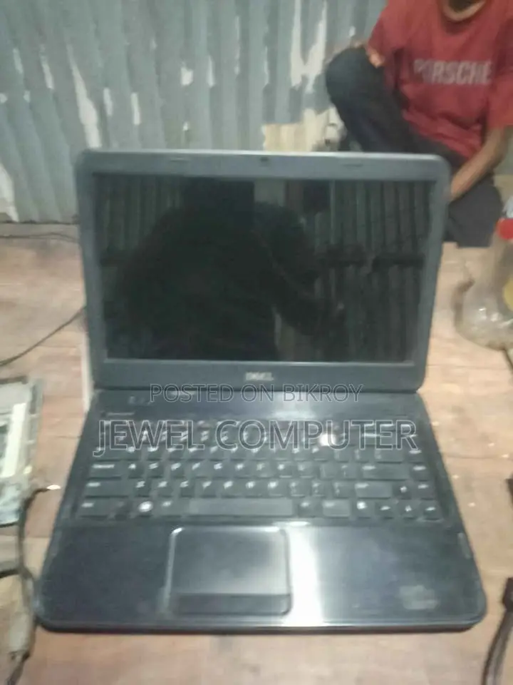Laptop Dell Inspiron 14 2GB Intel Pentium HDD 320GB