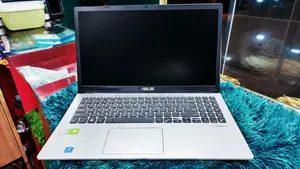 Laptop Asus F201E 12GB RAM Intel Core i3 Solid State Drive 1 Terabyte