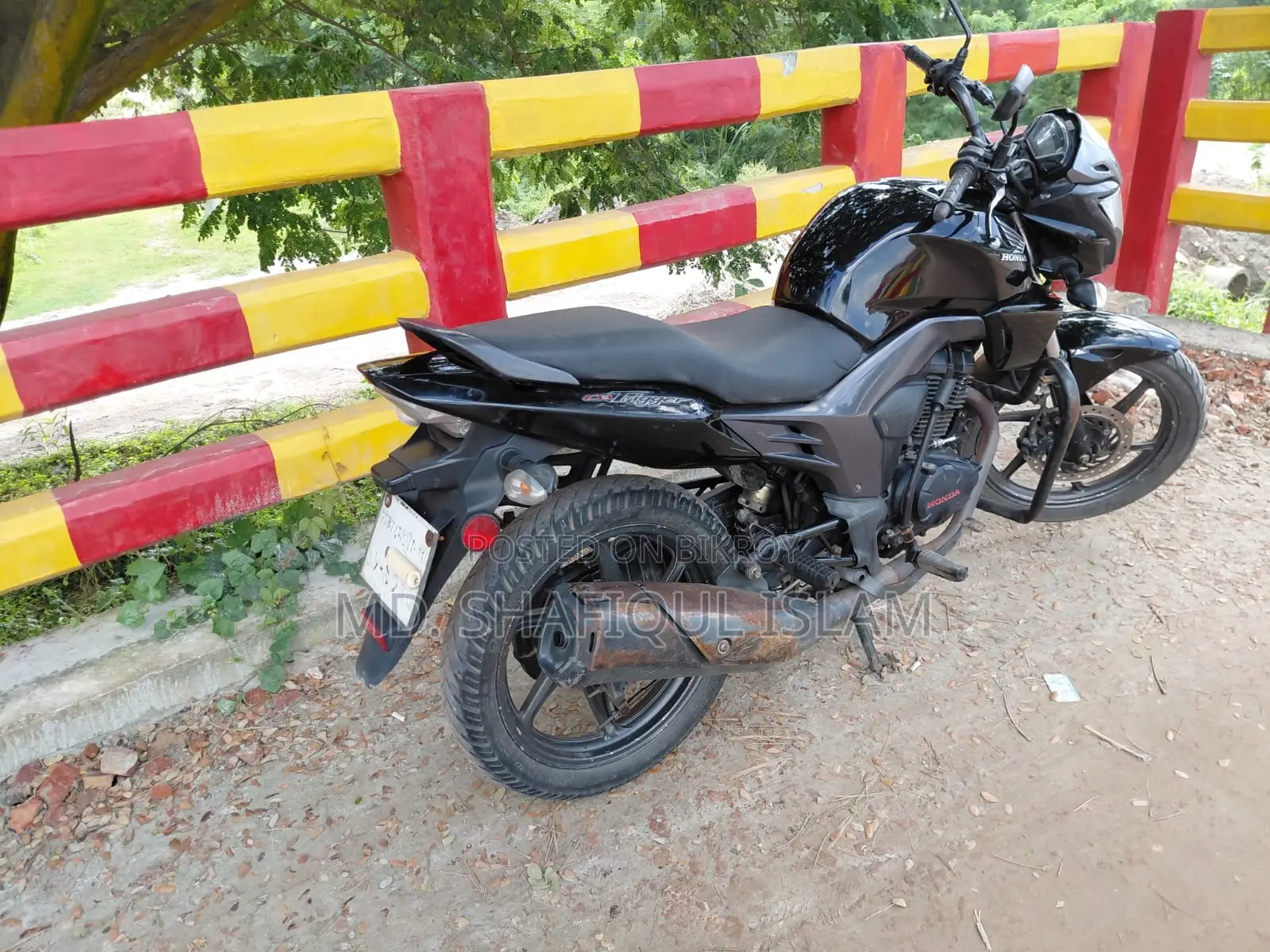 হোন্ডা সিবি ২০১৭ কালো