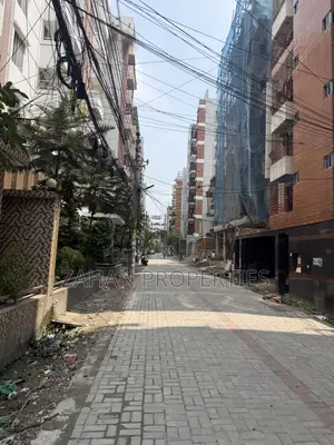 Bashundhara J Block 60 Ft Road 5 Katha Corner Plot for Sale