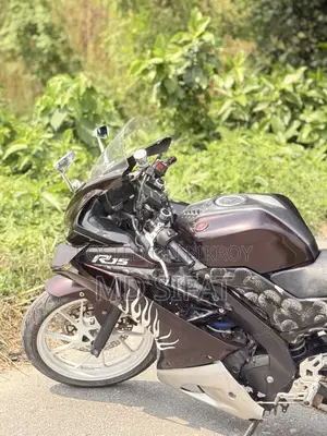 Yamaha R15 V3 2021 Red