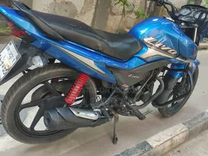 হোন্ডা লিভো ২০১৮ নীল