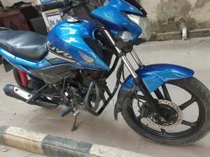 হোন্ডা লিভো ২০১৮ নীল