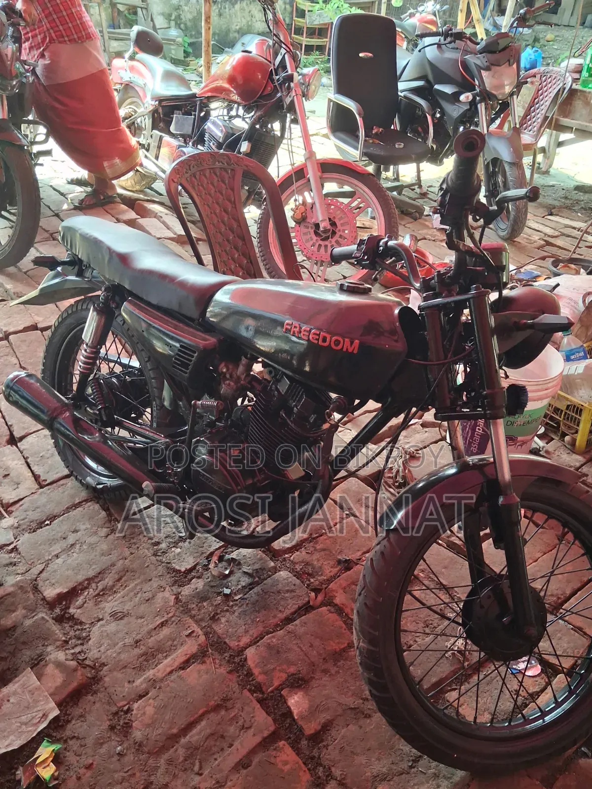 Bajaj Freedom 2010 Black
