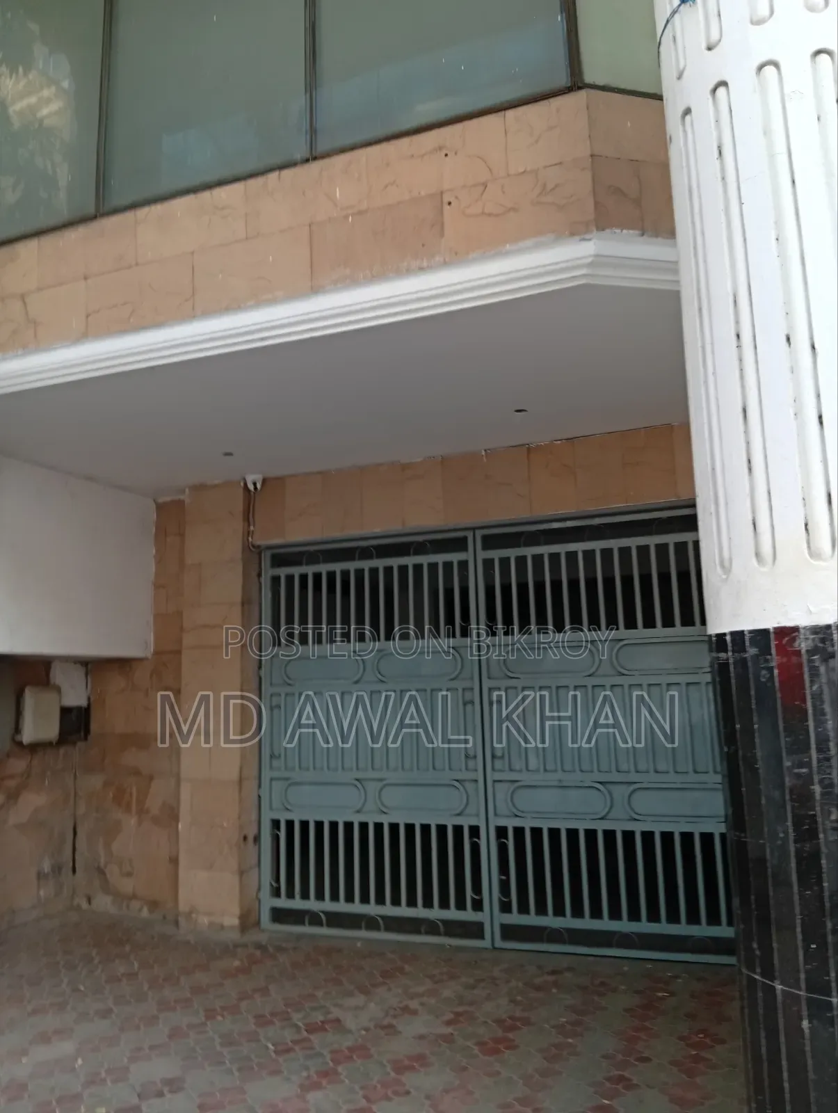 A Commercial Building for Rent at Gulshan 1
