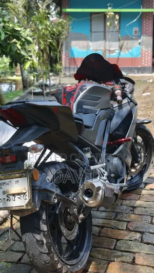 Yamaha R15 V3 2021