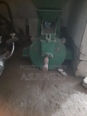 Flour, Turmeric, Chilli Powder Grinding Machine