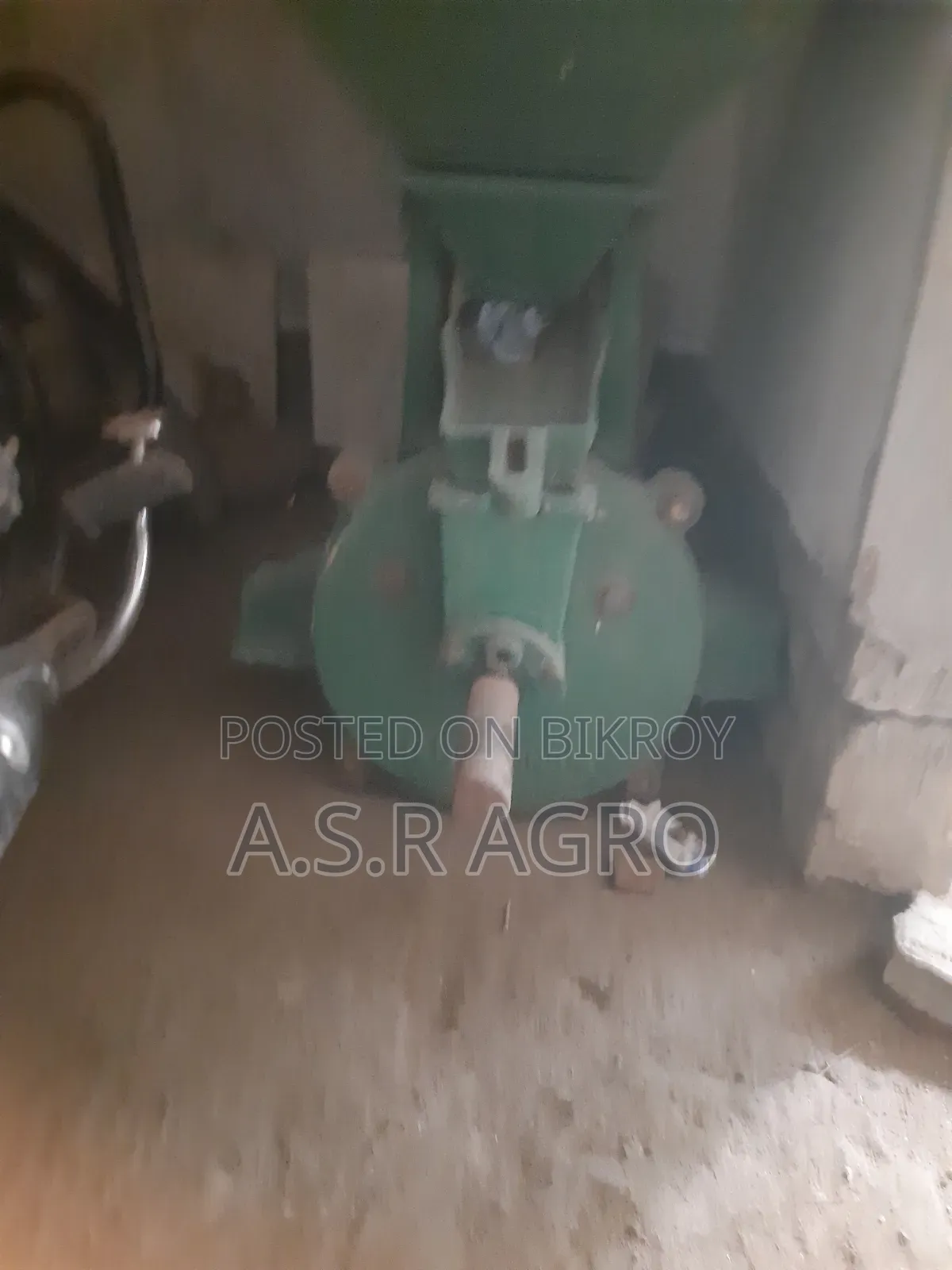 Flour, Turmeric, Chilli Powder Grinding Machine