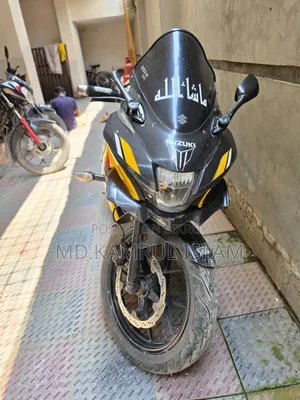 Suzuki GSX-R150 2019 Yellow