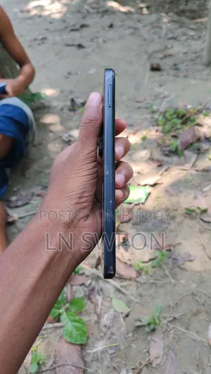 ইনফিনিক্স হট ৬০আই ১২৮ জিবি ব্ল্যাক