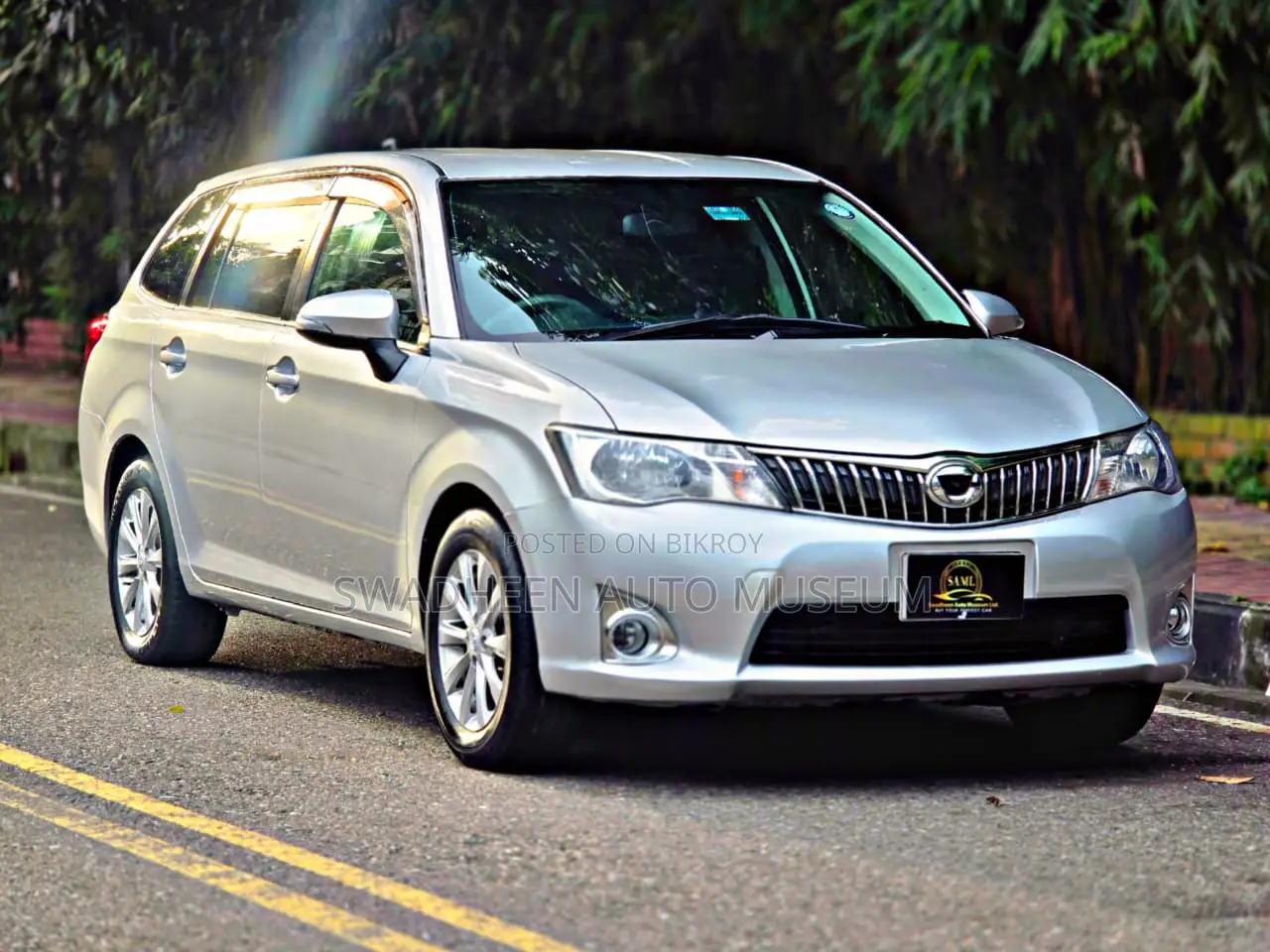 Toyota Corolla Fielder 1.5 Petrol Front-Wheel Drive 2013 Silver