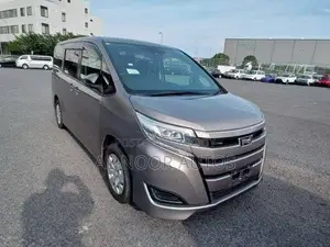 টয়োটা নোয়া ২০২১ ব্রাউন