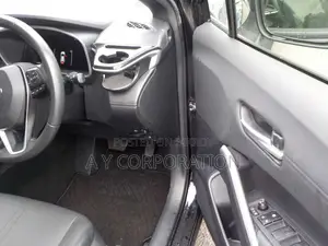 New Toyota Corolla Cross 2024 Black