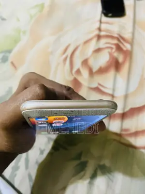 Apple iPhone 6s ১৬ জিবি গোল্ড