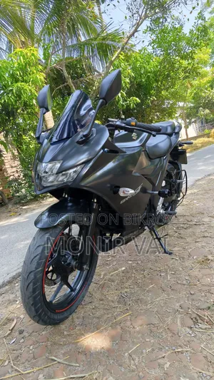 নতুন সুজুকি জিক্সার এসএফ ২০২৩ কালো