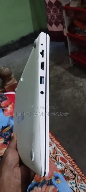 LG Laptop 4GB Intel Celeron SSD 128GB