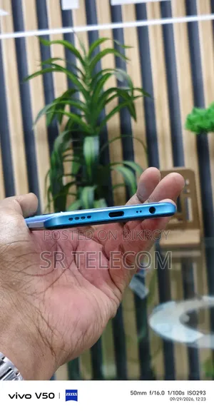 Realme 128 GB Blue
