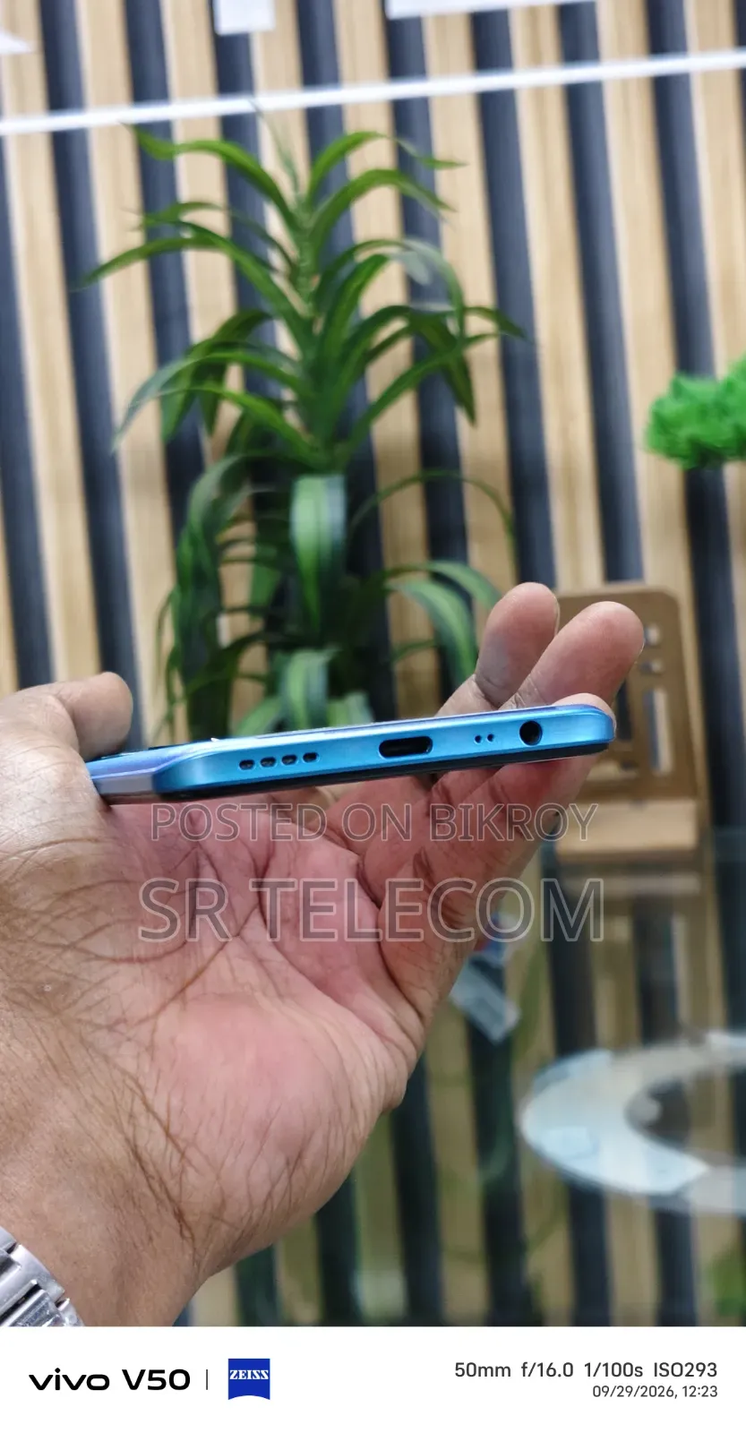 Realme 128 GB Blue