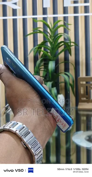 Realme 128 GB Blue