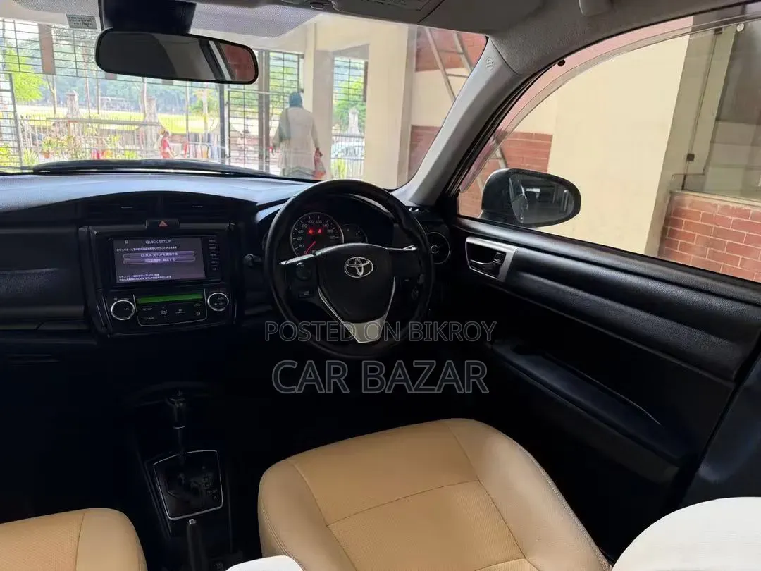 Toyota Axio 1.5 G Two-Wheel Drive 2017 Silver