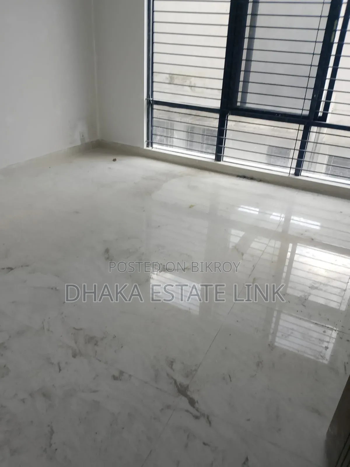 ধানমন্ডিতে ৪ বেডরুমের অ্যাপার্টমেন্ট বিক্রয়ের জন্য