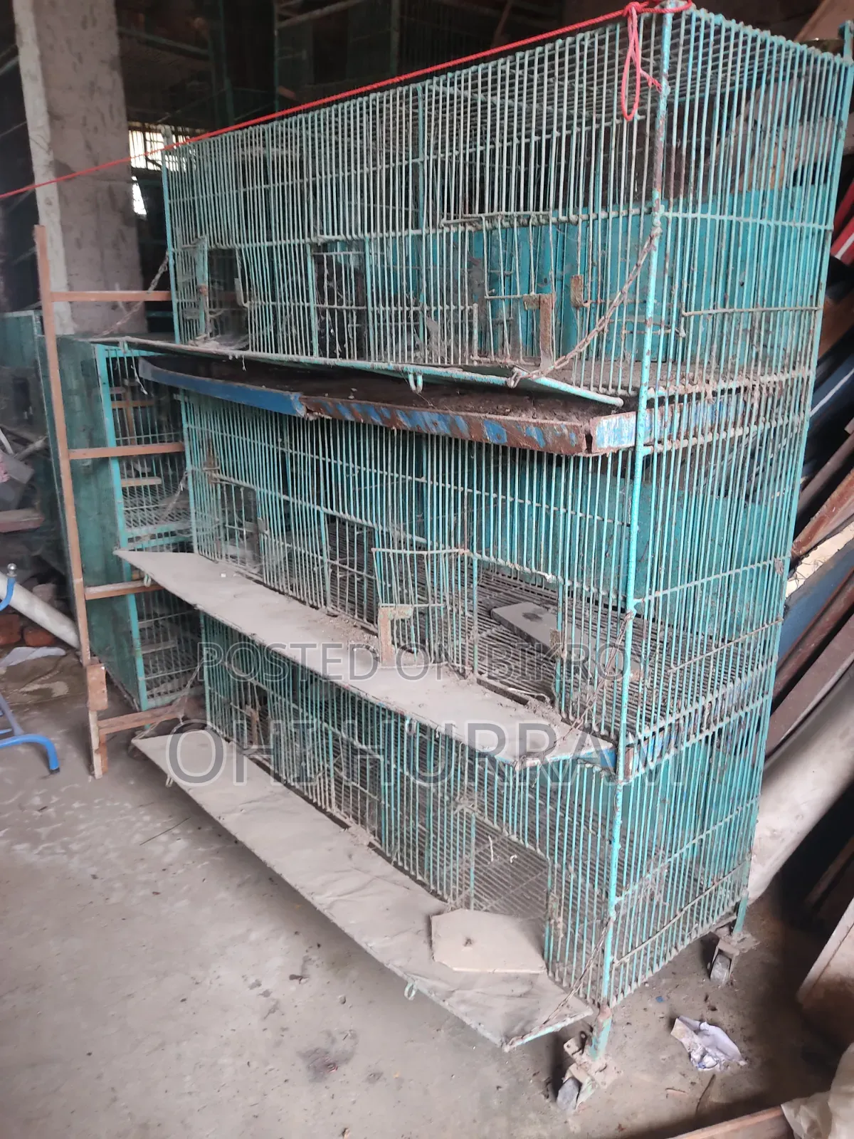 মুরগি কবুতরের খাঁচা