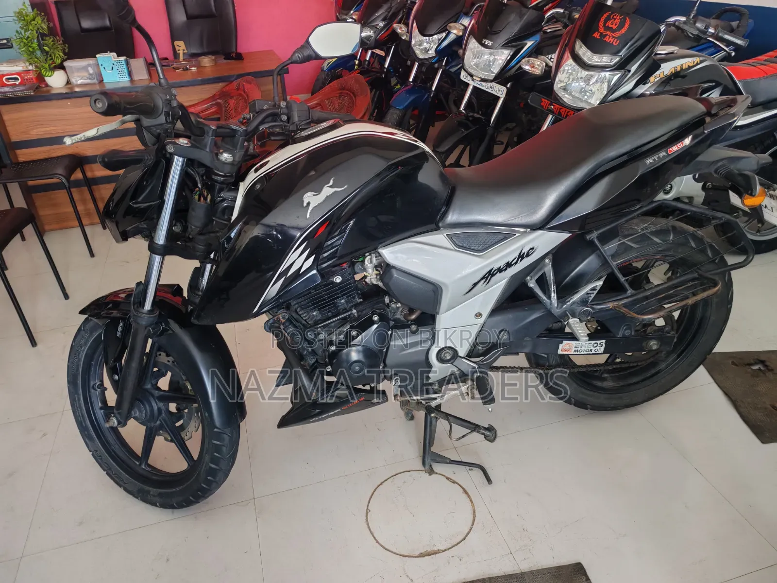 TVS Apache 160 4V 2022 Black