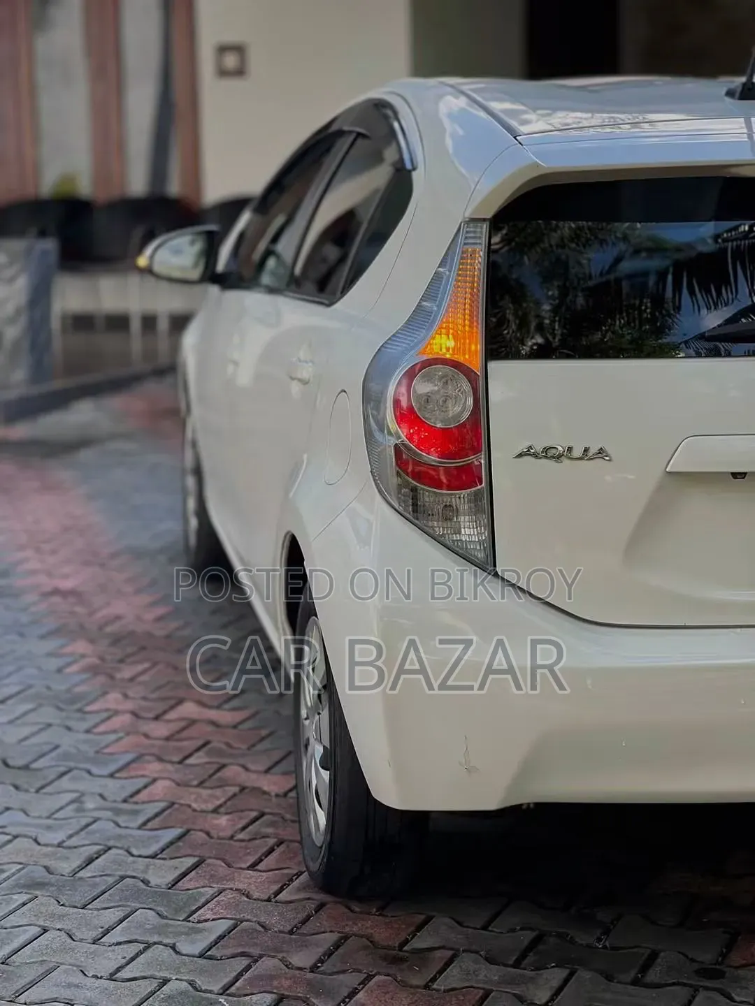 Toyota Aqua 2013 সাদা