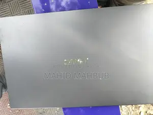 Laptop 8GB Intel Core i9 SSD 256GB