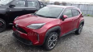 Toyota Yaris Cross 1.5 Hybrid Front-Wheel Drive 2021 Red