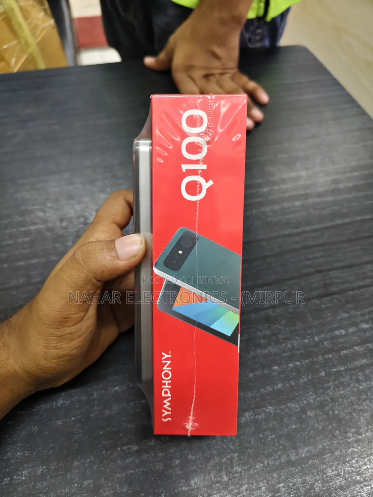 Symphony 16 GB Black