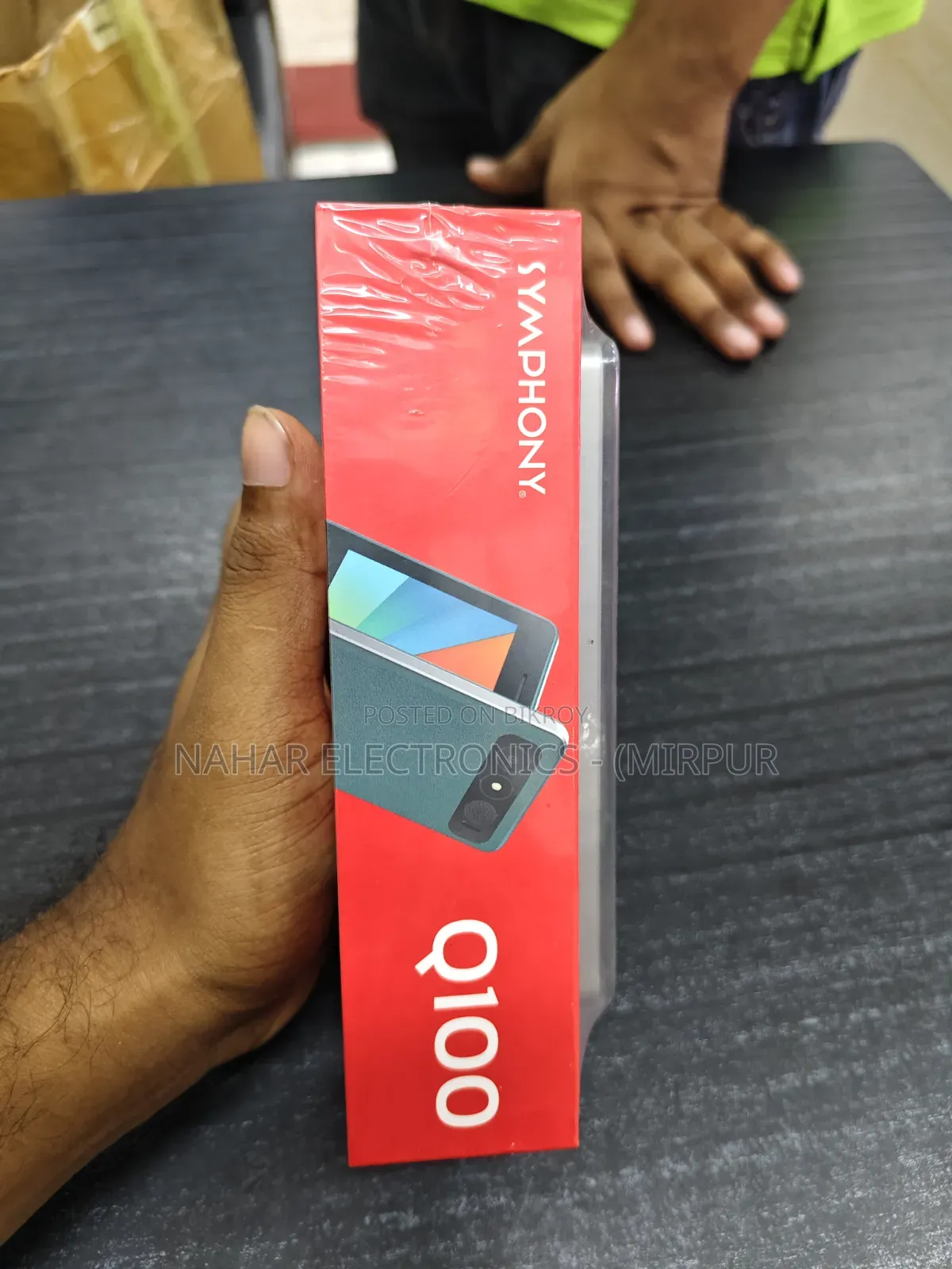Symphony 16 GB Black
