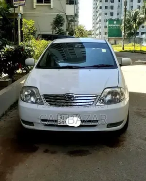 টয়োটা করোল্লা সেডান অটোমেটিক ২০০৪ সাদা